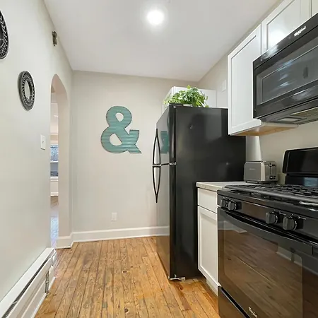 Fun & Charming 1Br Apt Near Drake